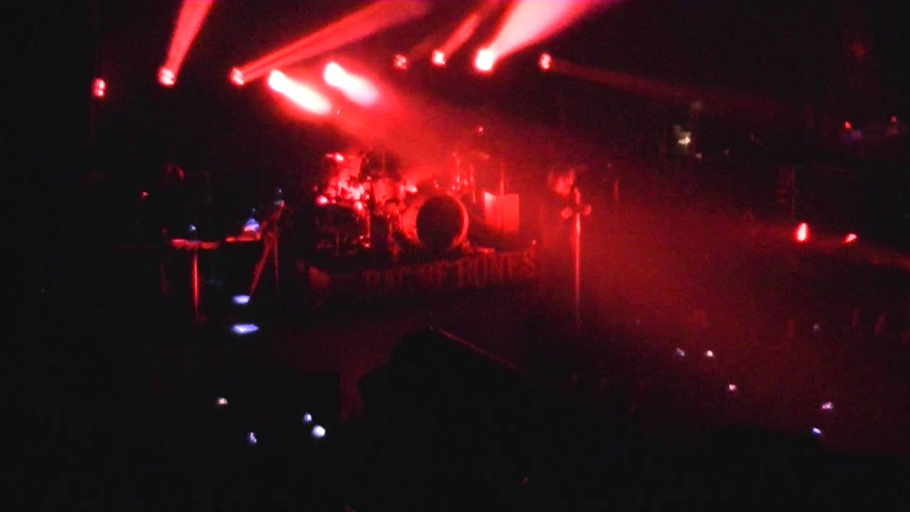 Michaeli and Tempest intro to "The Beast" (Paris, Le Bataclan)
