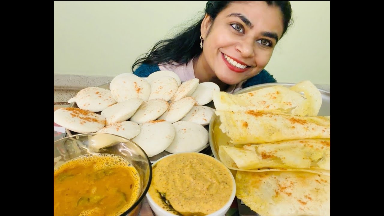 Eating lots of Idlis, Paper Dosas, Yummy coconut chutney | ASMR | MUKBANG | PALAVVI AGGARWAL