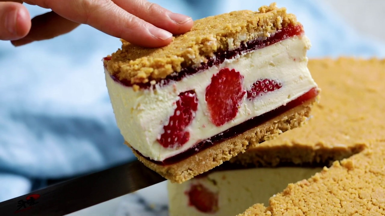 Upside Down Berries and Cream Cheesecake Recipe | Tastemade