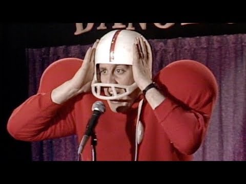 rodney-dangerfield,-bob-nelson-and-an-entire-football-team-(1984)