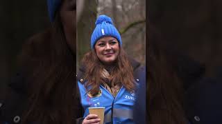 Zurich Pflanzaktion Im Frankfurter Stadtwald