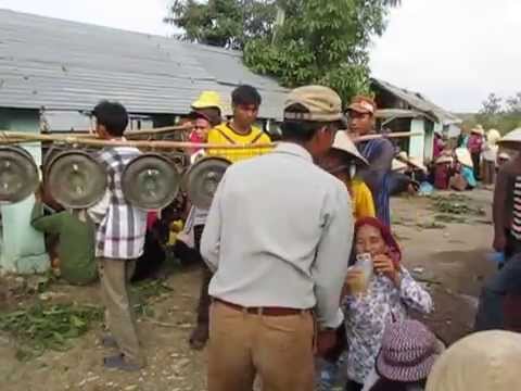 Video Lễ hội cồng chiêng Tây nguyên - Lể bỏ mã của người... - youtube