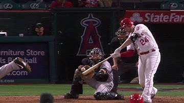 CWS@LAA: Cron lines RBI single to left field