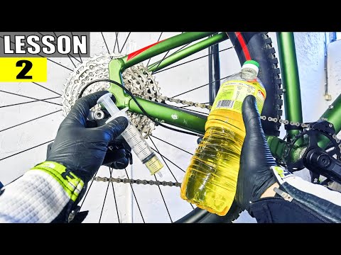 I lubed my chain with canola oil and rode 100 km through muddy trails. Lesson 2 - bicycle chain.