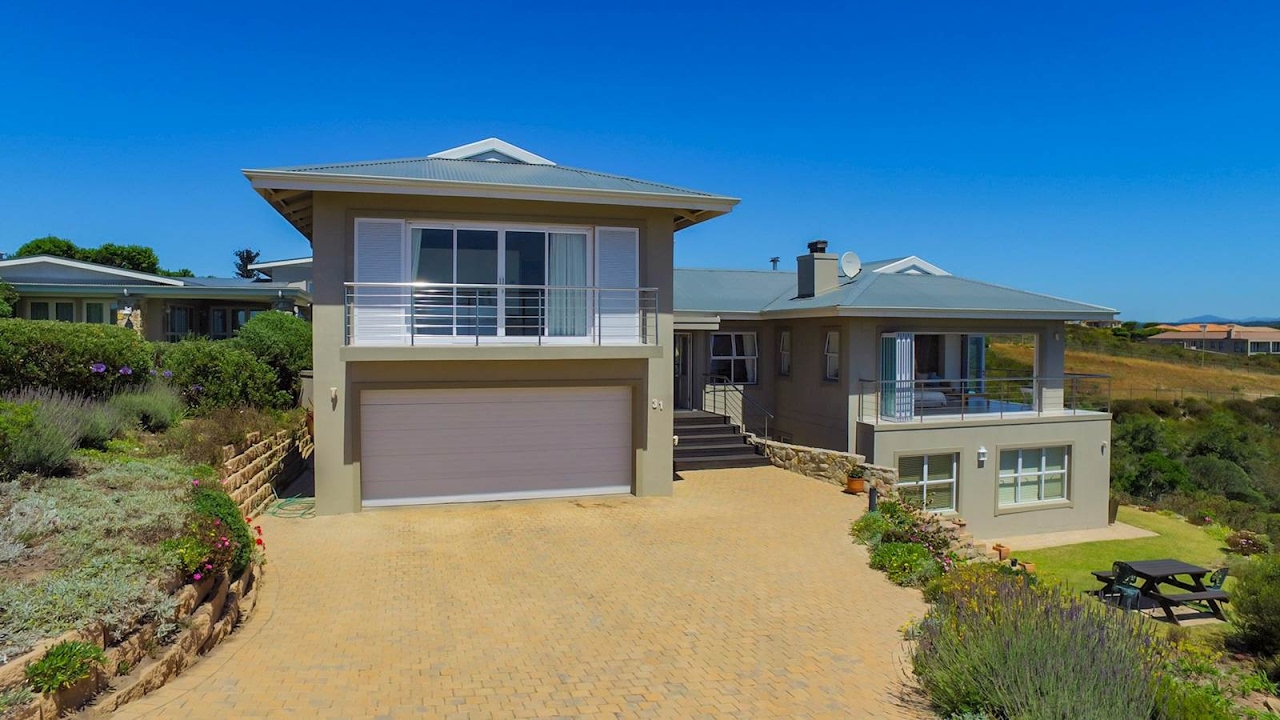 3 Bedroom House for sale in Western Cape Garden Route Plettenberg