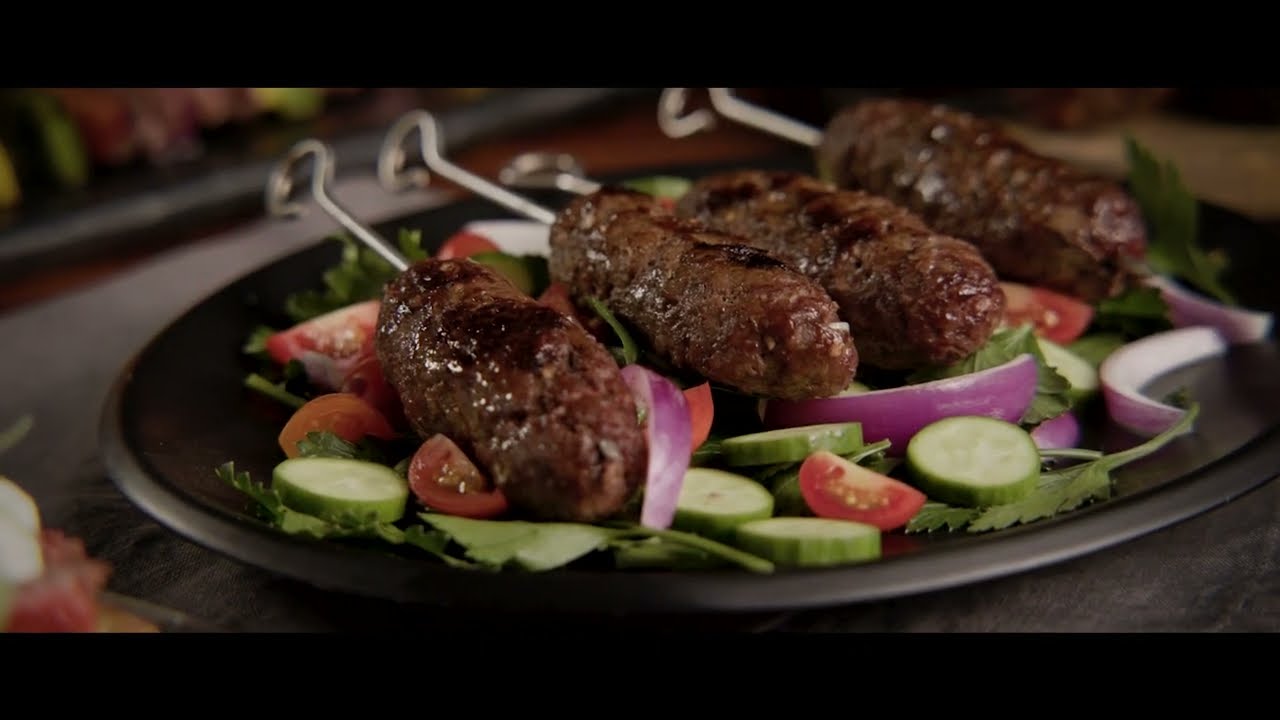 La façon simpliste de la cuisson sur charbon de bois - Northfork Bison