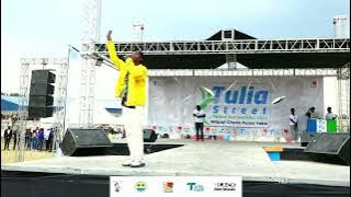 KANA BOY AKITOA BURUDANI KWENYE JUKWAA LA TULIA STREET TALENT COMPETITION 2024