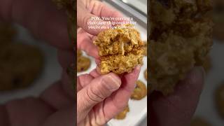 Low Carb Chocolate Chip Cookies @stunningmisadventures