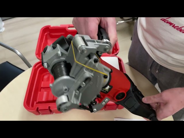 Видео: Штроборез MESSER T1556 2500Вт, 7500 об/мин, D125