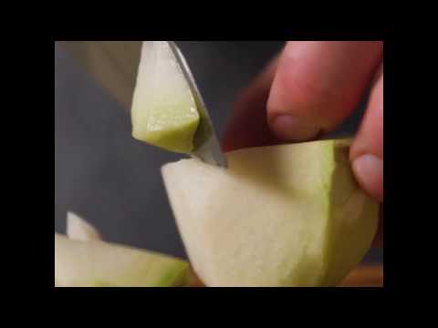 Video: Pavasara Svaigu Dārzeņu Salāti