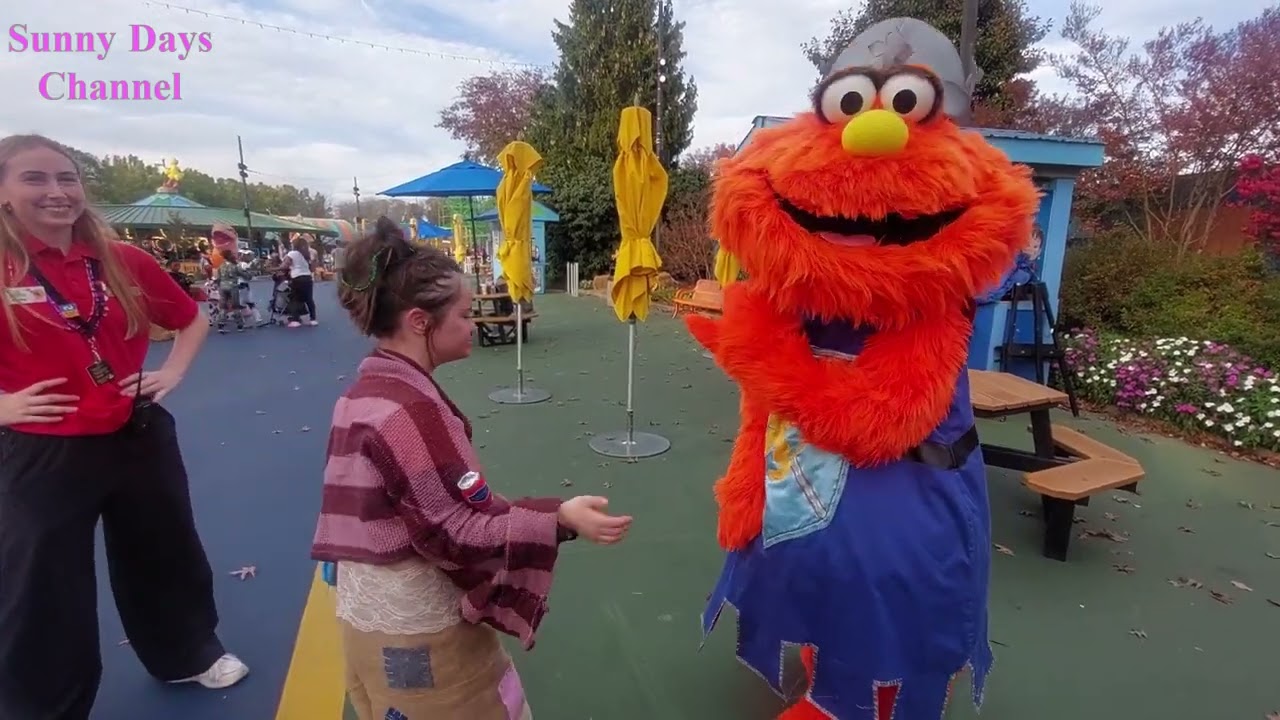 Our Halloween at Sesame Place | Meeting ALL the Sesame Street Characters | Sunny Days Channel