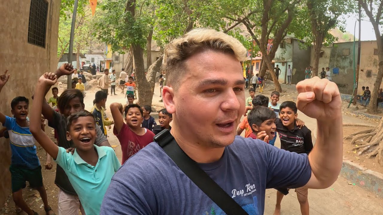 Foreigner Ventures Deep Into Mumbai's Worst Ghetto 🇮🇳