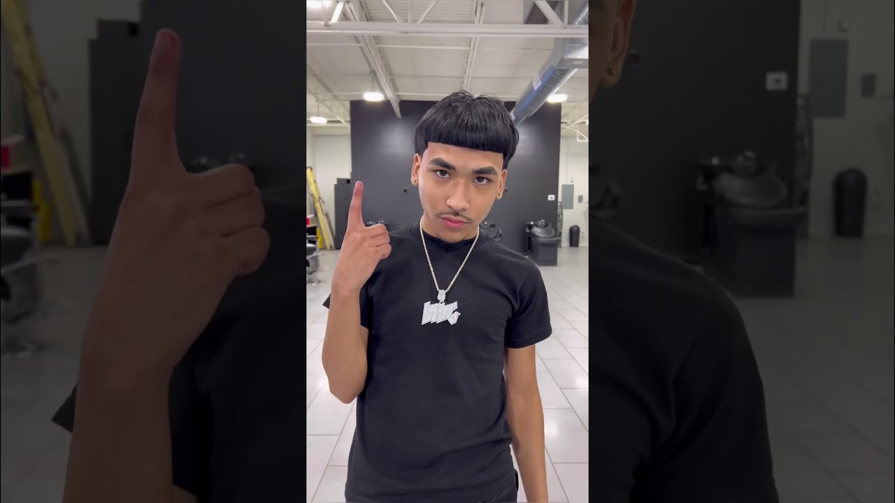 This how Mexican barbershops be like π€£π₯ #shortsvideo #shorts