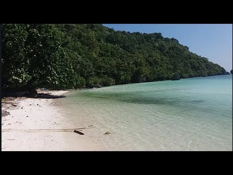 Keindahan Pantai Kula Siompu/Beautiful Kula Beach Siompu by Arsiwan Channel