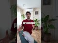 Si quieres pasar de Uttanasana a chaturanga de forma suave y controlada, haz esto