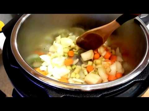 HOW TO MAKE 😋CREAM OF BROCCOLI SOUP😋 VEGAN MAMA MI PLANT BASED