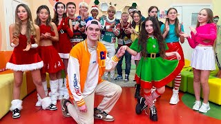 НАЈБОЉИ ПАР на кампусу! 👚👗 Тинејџери су организовали 24 сатни challenge за костиме | KiKiDo Serbian