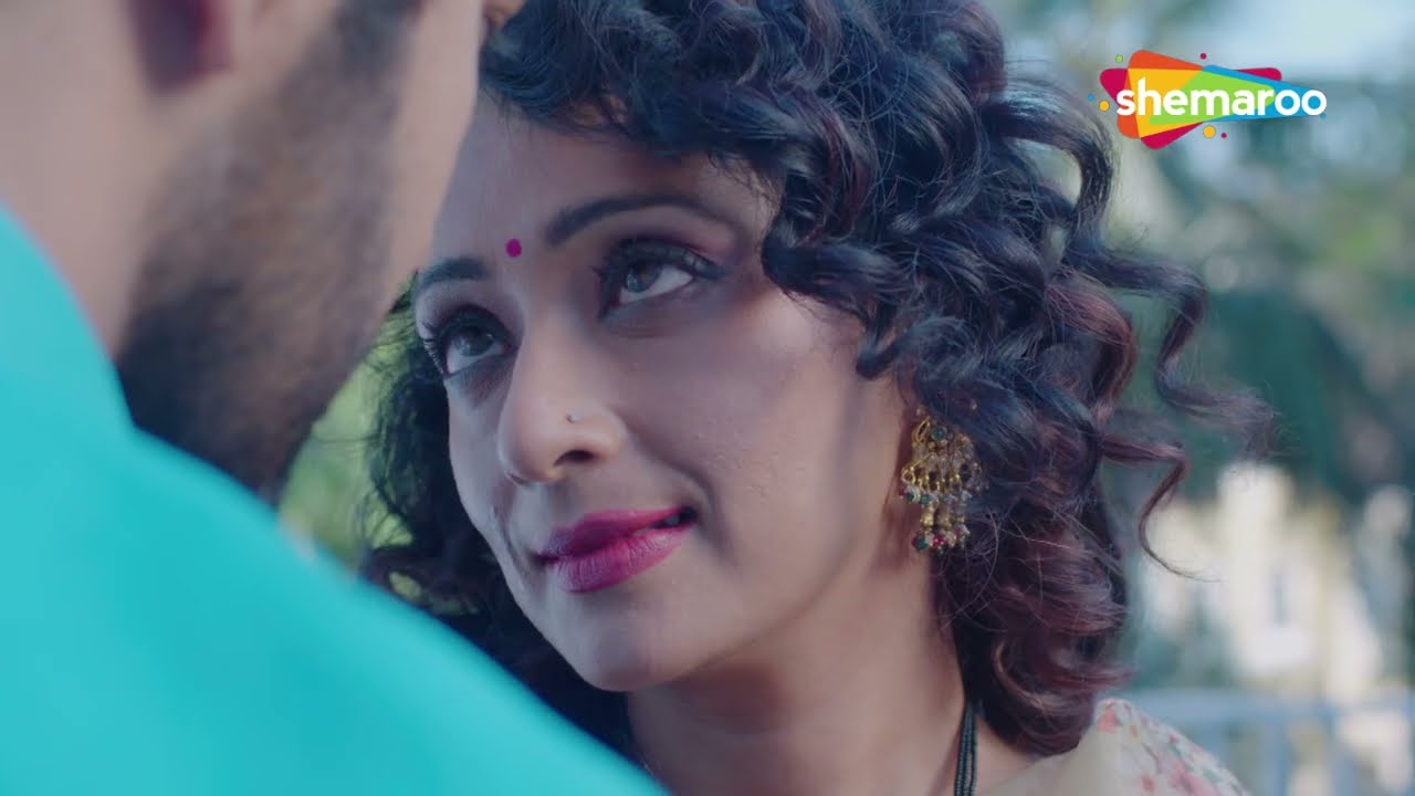 बॉस के बीवी के साथ हुआ अफेयर - काम पर जाने के बाद पत्नी मानती थी रंगरलिया - Romantic Love Story