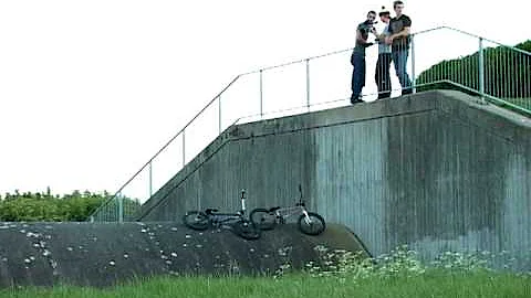 Seventies BMX - Derek Strickland / 2009/10 Catalog...