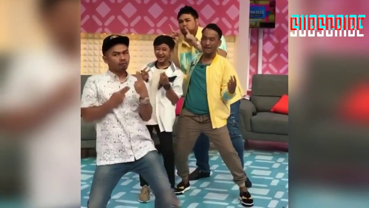 BOWO Masuk TV Acara Brownies Goyang 2 Jari