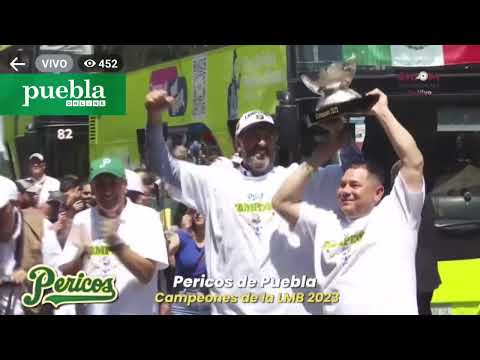 Pericos de Puebla, desfila tras su campeonato y recibe copia de la Cedula Real de la ciudad