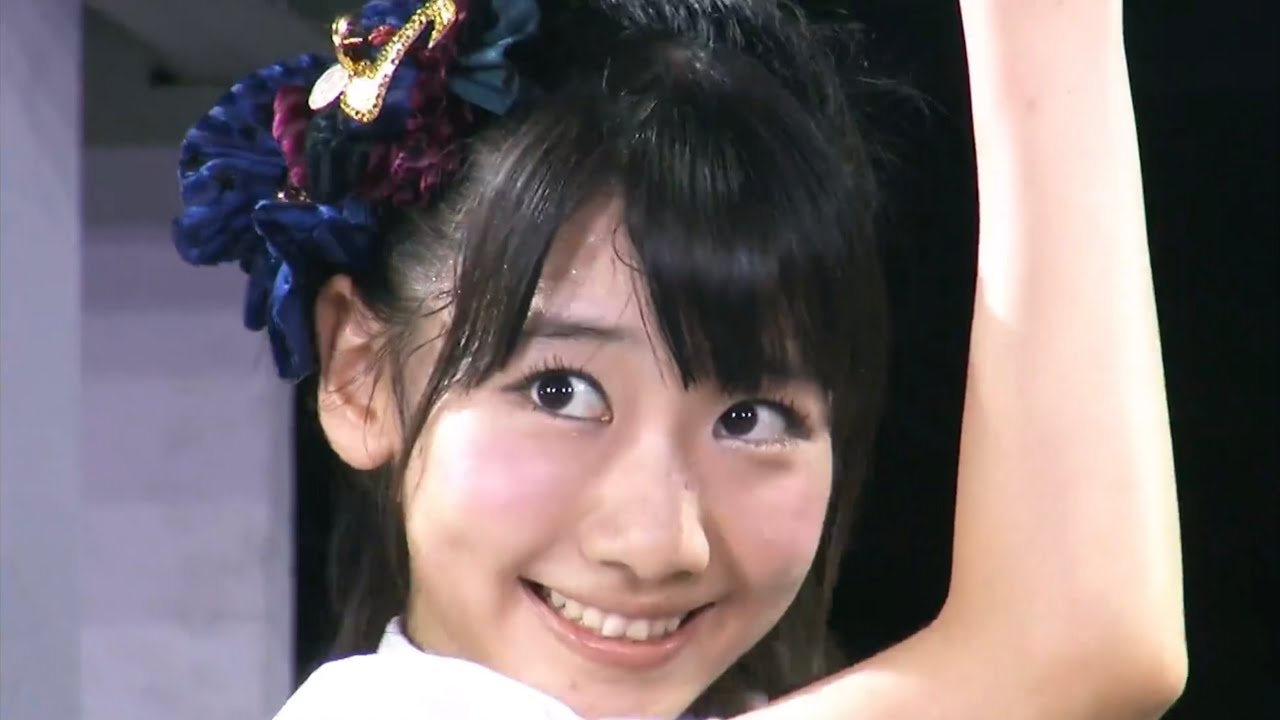 ラブ・ジャンプ Love Jump - AKB48 Team B I First Dome Concert