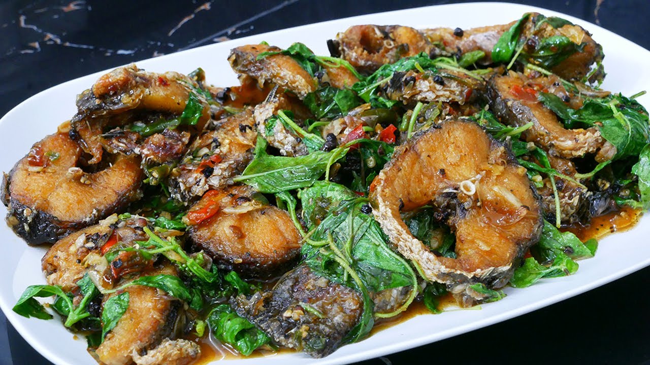 ผัดกะเพราปลาช่อน กรอบนอกนุ่มใน เข้มข้นร้อนแรง เมนูบ้านๆ เด็ดสุดๆ ห้ามพลาด