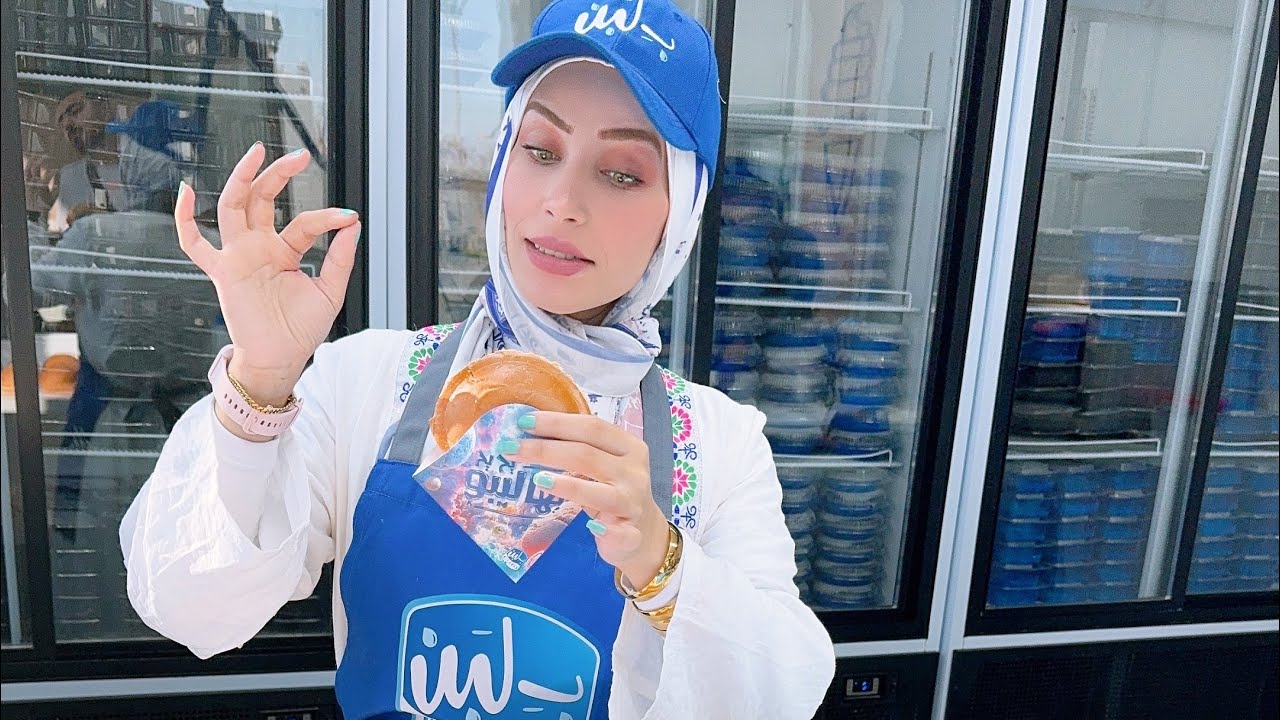 لما مراتك تبقى فود بلوجر 🤣 وهى على الله حكايتها