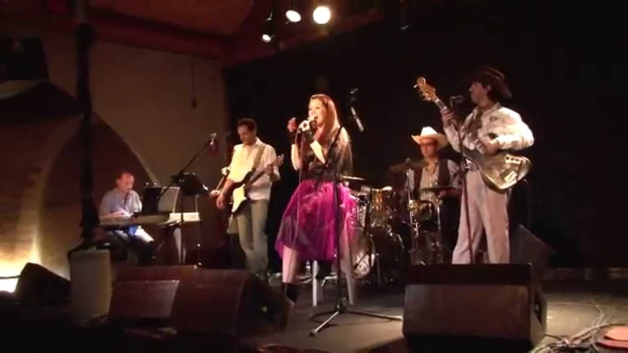 Vane Ruth - TE AMO - YouTube