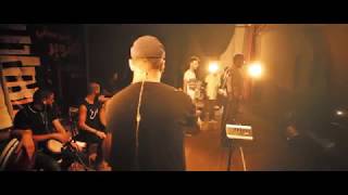 Video thumbnail of "Erkiz Hiphop - Mezwed Fsa3 - المزود فصع (LIVE)"