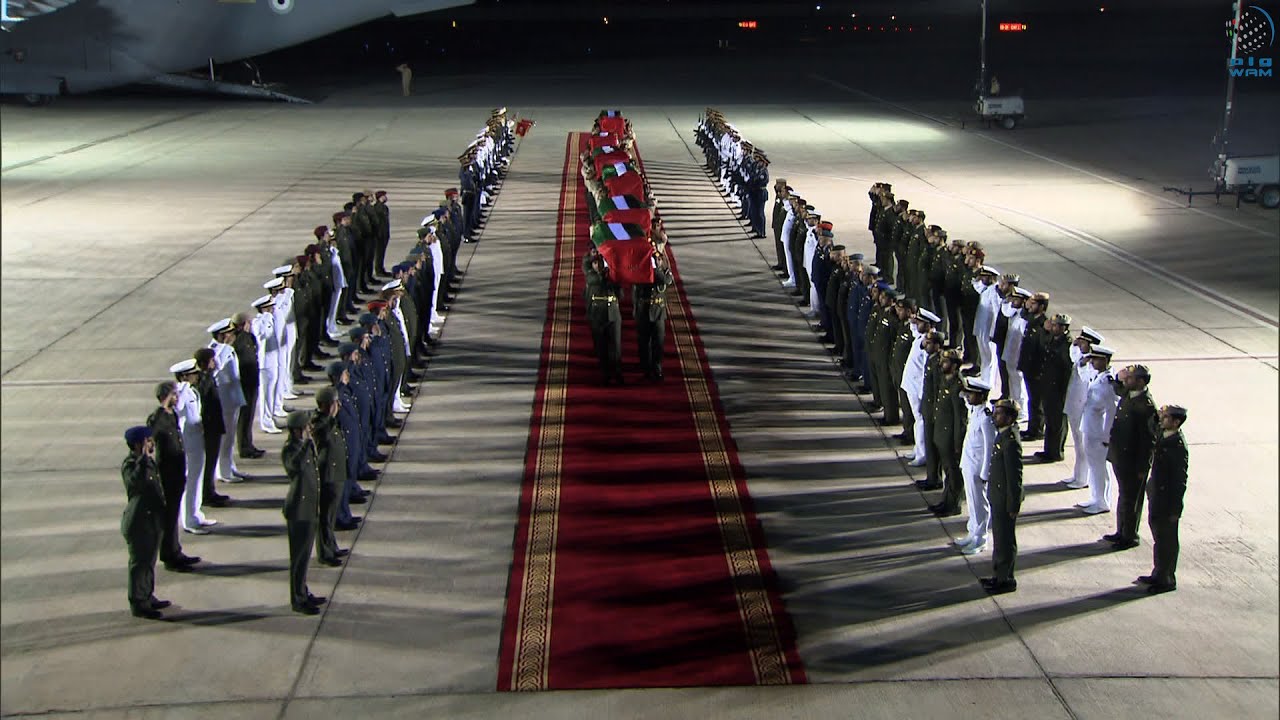 وصول جثامين شهداء الامارات إلى أرض الوطن.