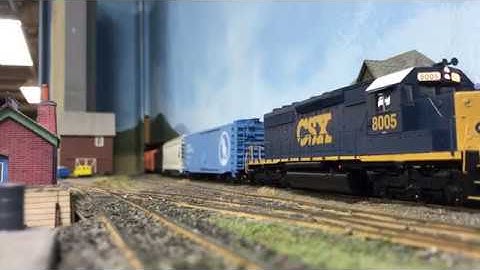 CSX SD40-2 ScaleTrains Operator with LokSound