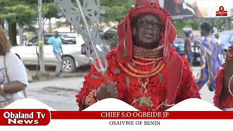 Chief S.O Ogbeide JP The Osaivbie Of Benin Felicitates with His Royal Majesty Oba Ewuare II 