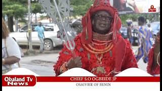 Chief S.O Ogbeide JP The Osaivbie Of Benin Felicitates with His Royal Majesty Oba Ewuare II 