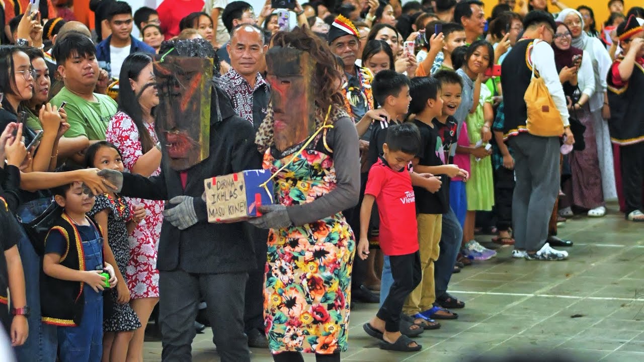 Rami Gawai Kampung Jenan KITUPENG ( Kadam ) ( Topeng Hantu )