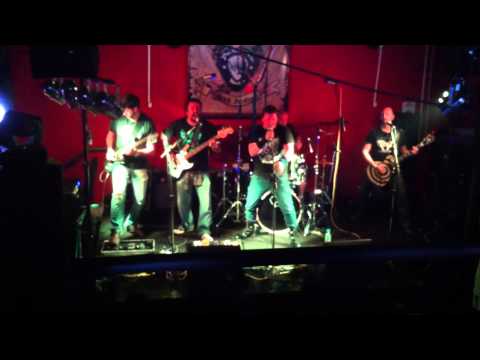 Bullseye - Hate me  (ao vivo em Bagé)