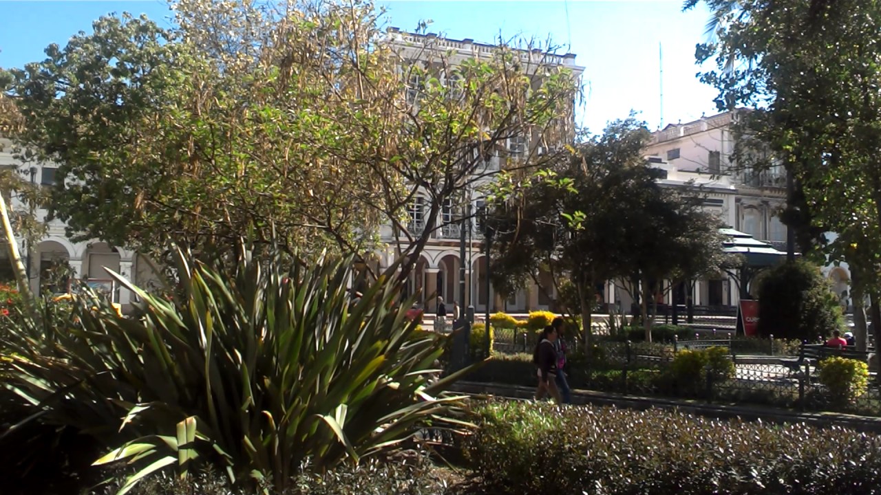 Parque Abdon Calderon