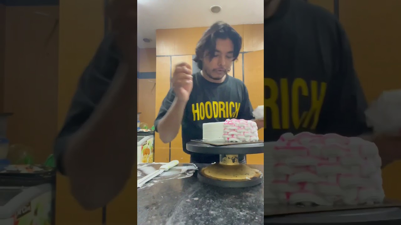 Heart shap cake 500gm 