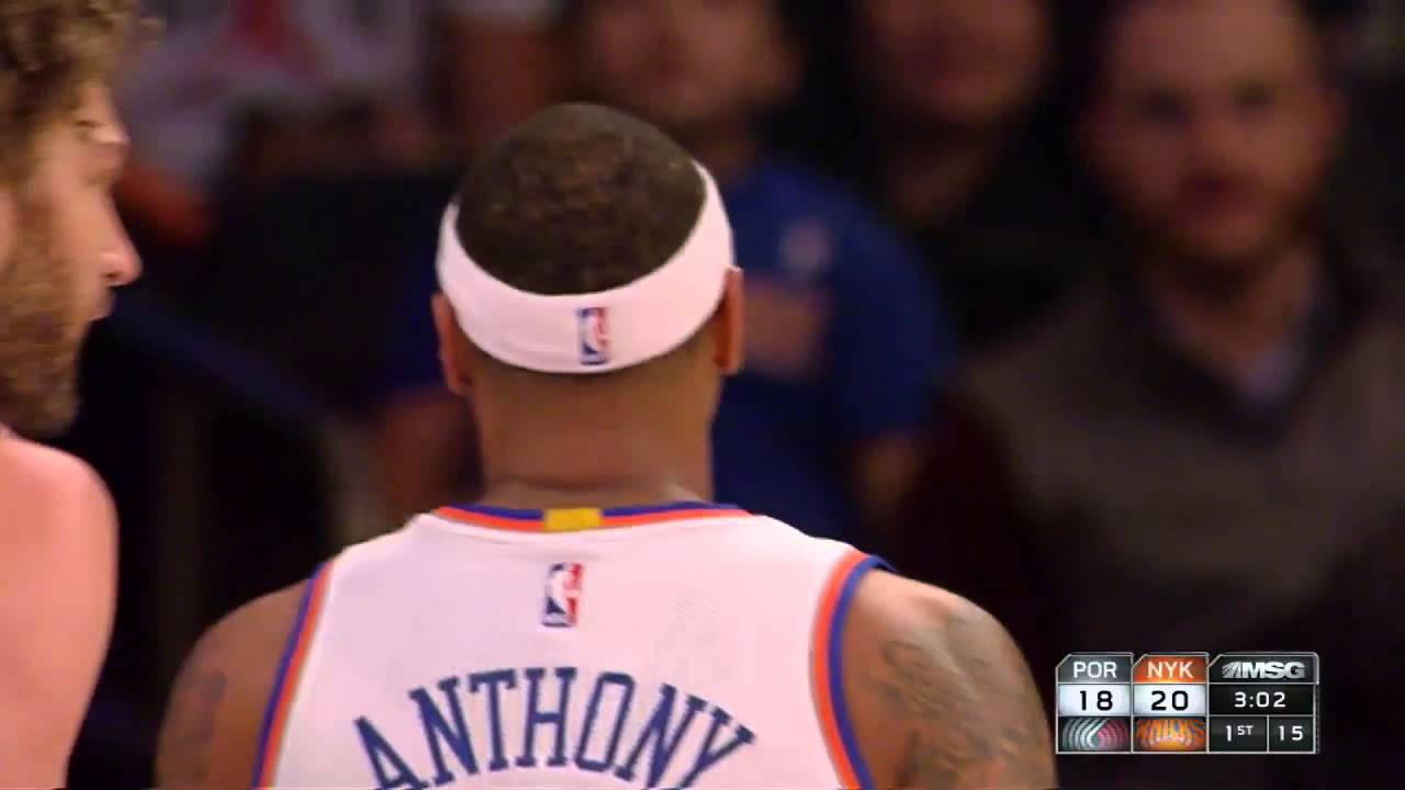 new york knicks owner Melo tries to show off after the buzzer