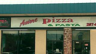 Guru Coming Around The Mountain - Amore Pizza & Pasta Review - #gurucomingaroundthemountain