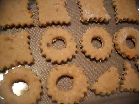 LEBKUCHEN OR GERMAN HONEY BARS