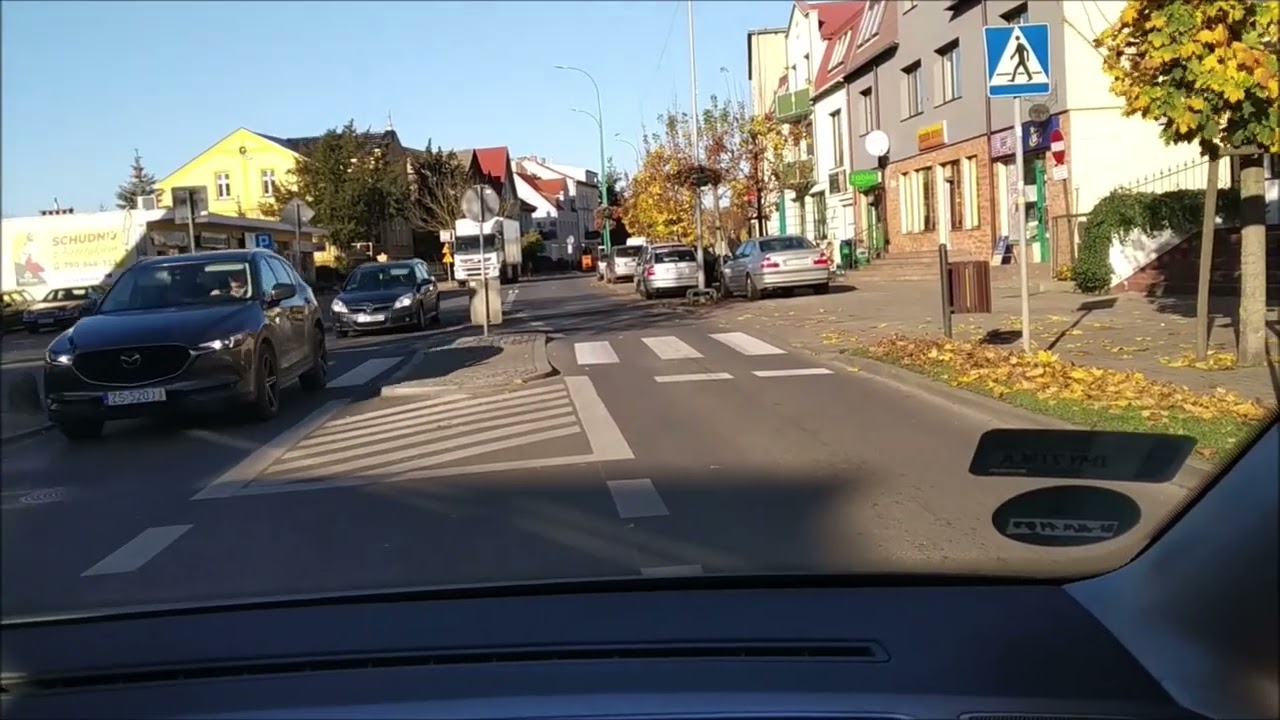 Po ulicach Barlinka od ul. Pełczyckiej do ul. Kościuszki 06.11. 2022