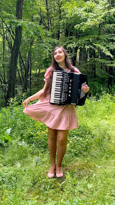 Happy Sunday #girl #accordion #elenastenkina #music