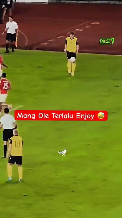 OLE ROMENY LAGI TANDING MALAH KETAGIHAN JUGGLING 😂 #oleromeny #abroad #timnasindonesia
