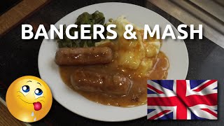 Bangers & Mash | Sausages & Creamy Mashed Potatoes in a Meaty Onion Gravy | Budget Banquet 😋