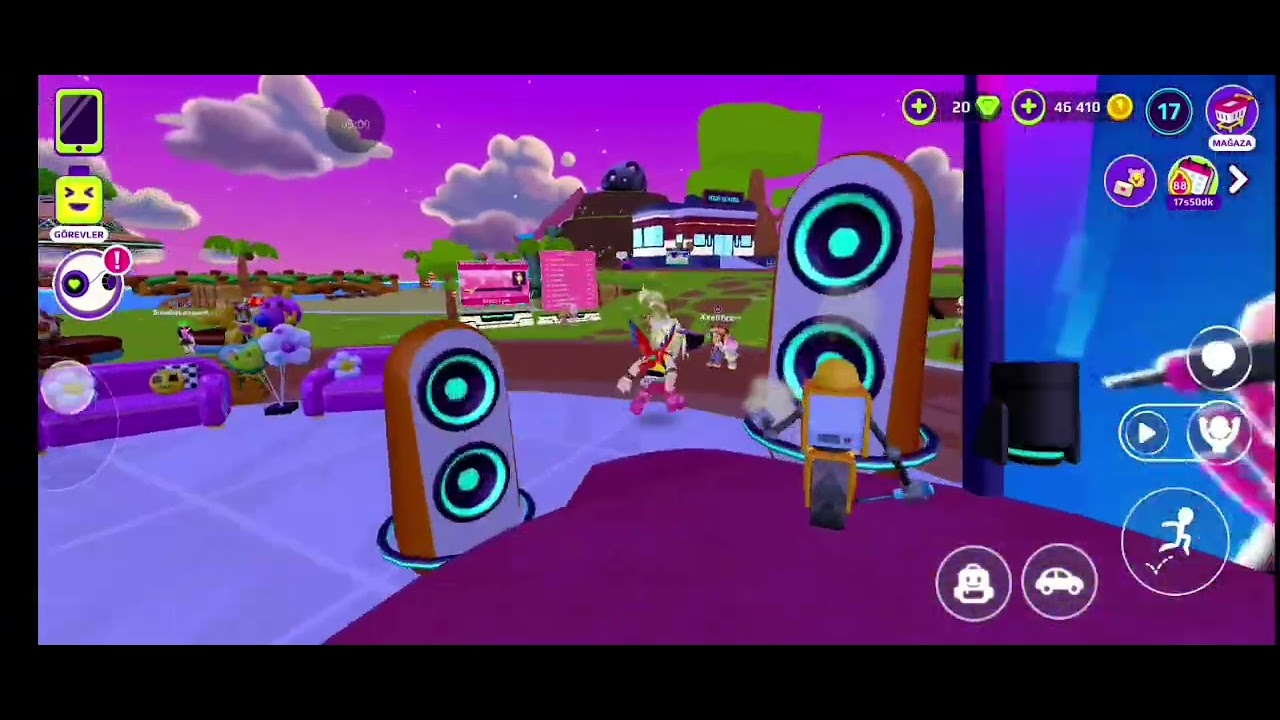 Yeni gelen güncellemeyi beraber inceliyoz admin nolur oyuna kıyafet ve araç takası getirr