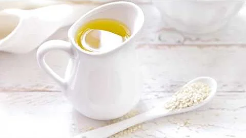 Come usare olio di sesamo sui capelli?