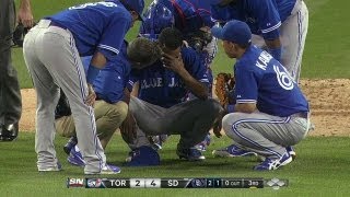 TOR@SD: Ortiz leaves the game with an apparent injury