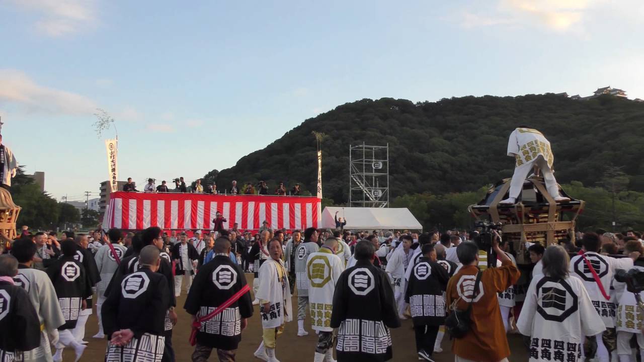 四角さん八角さんの神輿 松山秋祭り 古町大神輿 四角さん八角さん宮入り | 愛媛のおいしいもの好き