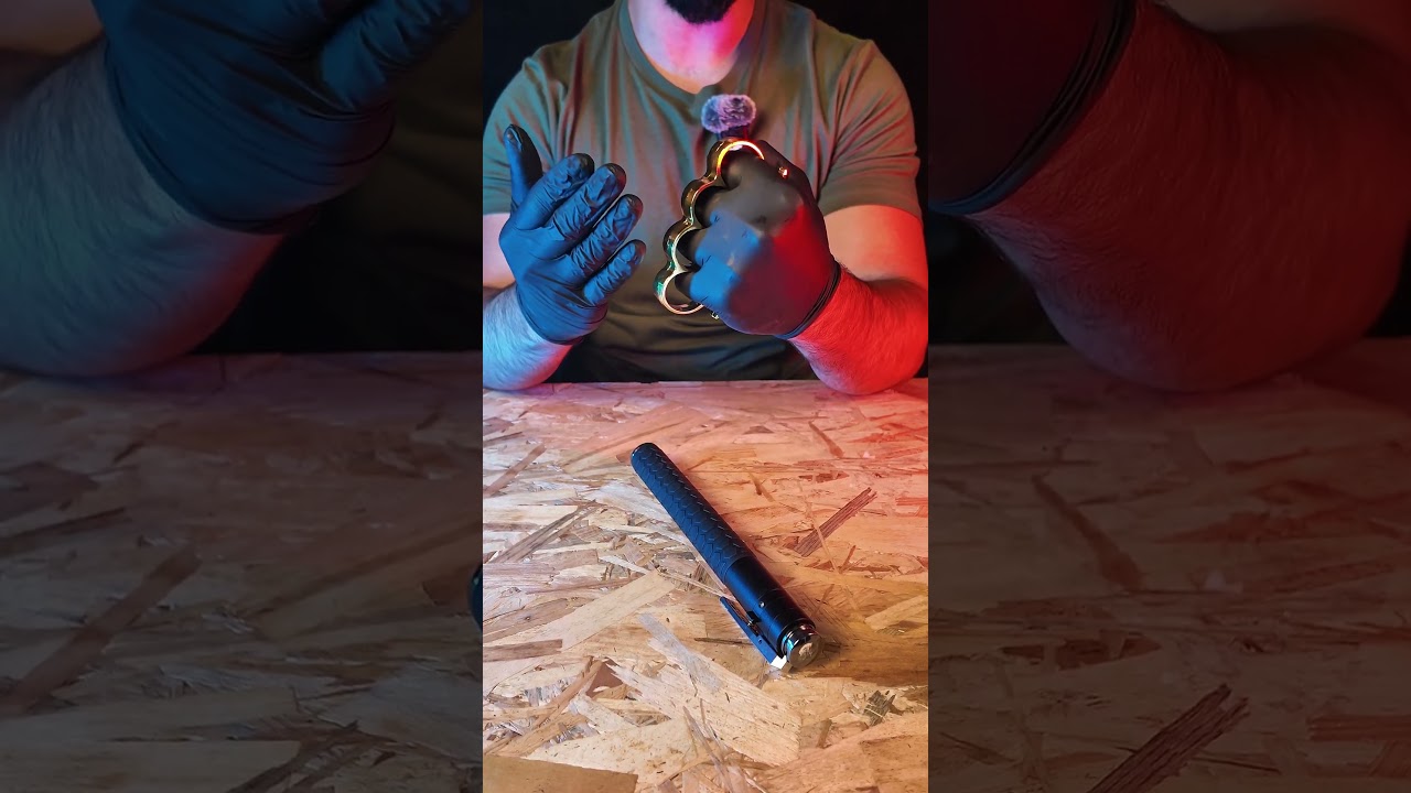 Matraque vs poing américain